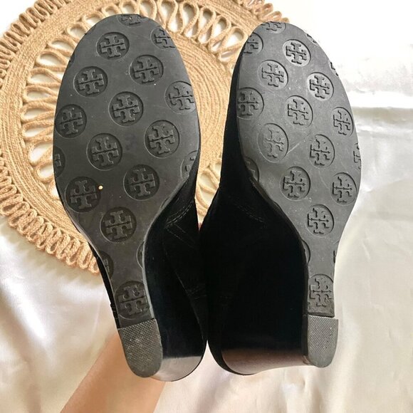 Tory Burch Deana Black Suede Wedge Ankle Boots Size 8 - Picture 8 of 8